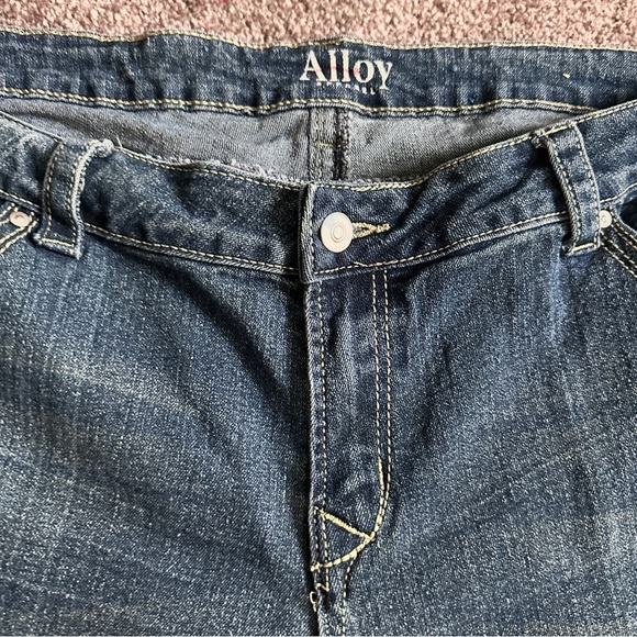Y2K Alloy Apparel Avery Denim Low Rise Boot Cut Jeans Juniors Size 21 Tall - Picture 4 of 16